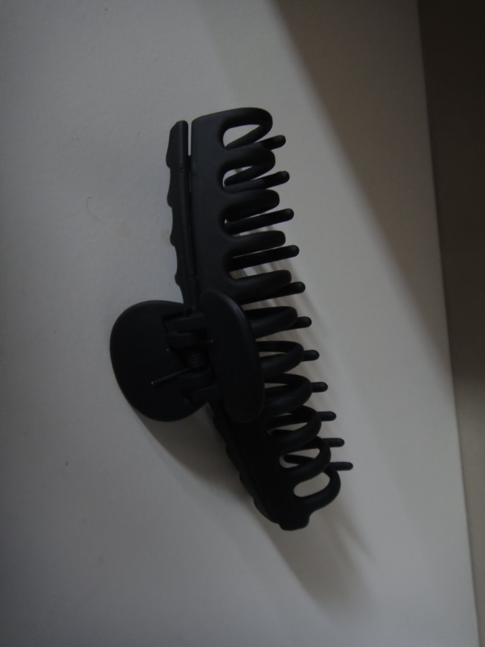 Matte Black Women's Hair Claw Clip - Secure Everyday Hold